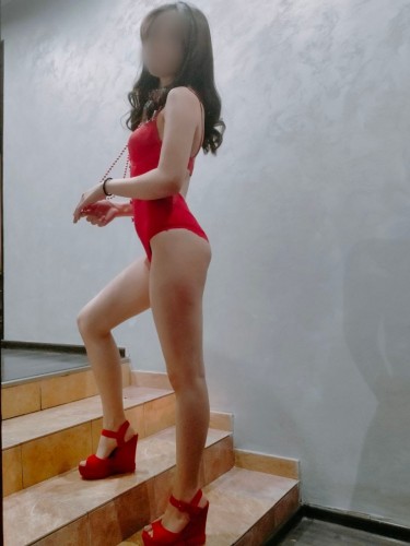 Массажистка Миа, 18 лет, салон массажа Аврора, Москва - фото 1