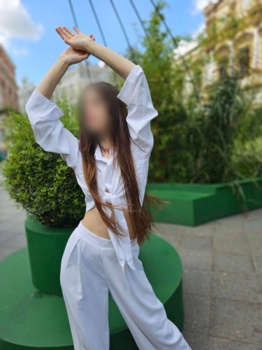 Частная массажистка Кристина, 22 года, Москва - фото 1